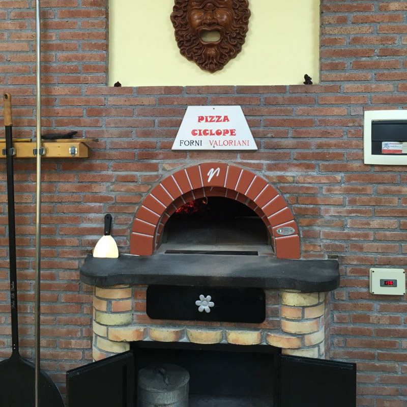 Печь для пиццы ротационная дровяная Valoriani Rotativo 110