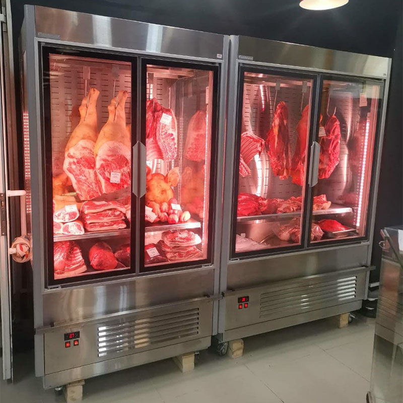 Витрина холодильная Carboma FC 20-07 VV 1,3-3 X7 0430 для демонстрации мяса